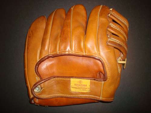 Pinky Higgins Nokona G47 1 Back